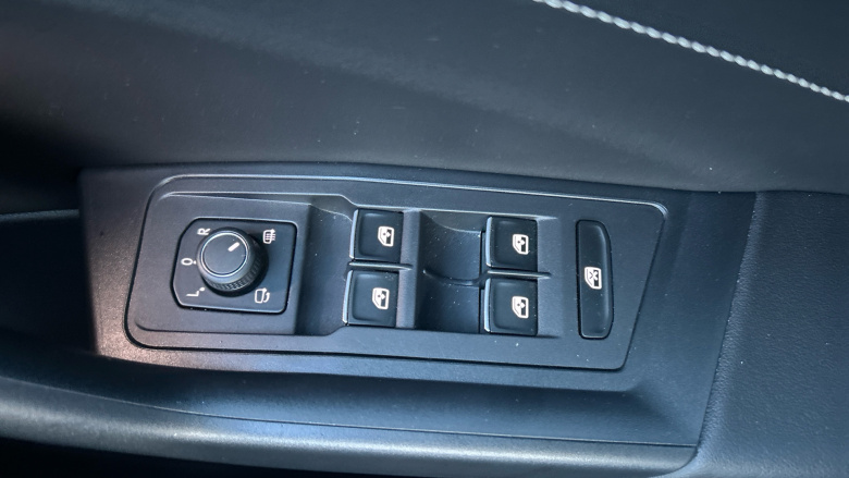 Volkswagen T-Roc 1.0 TSI 115 Style 5dr Petrol Hatchback